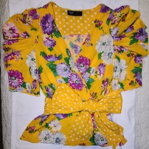 Puff sleeve tie waist yellow floral wrap Zara blouse EUC